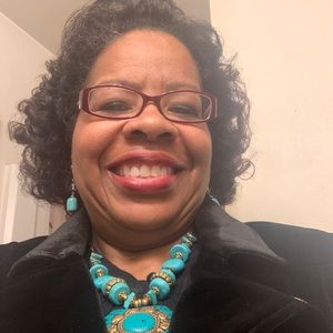 Meet your Posher, Beverly